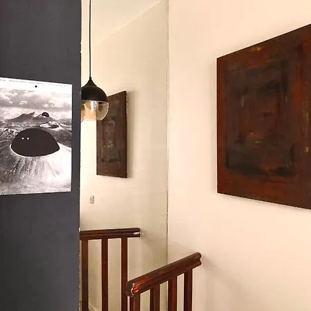 Serene Sixteen - Centre Apartment